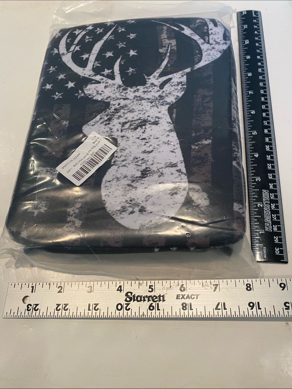 NIP Buck Deer Camo Flag Lunchbag - Picture 2 of 3